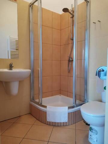 Фото номера Двухместный номер с 2 отдельными кроватями Отель Golf Hotel Lisia Polana г. Pomocnia 6